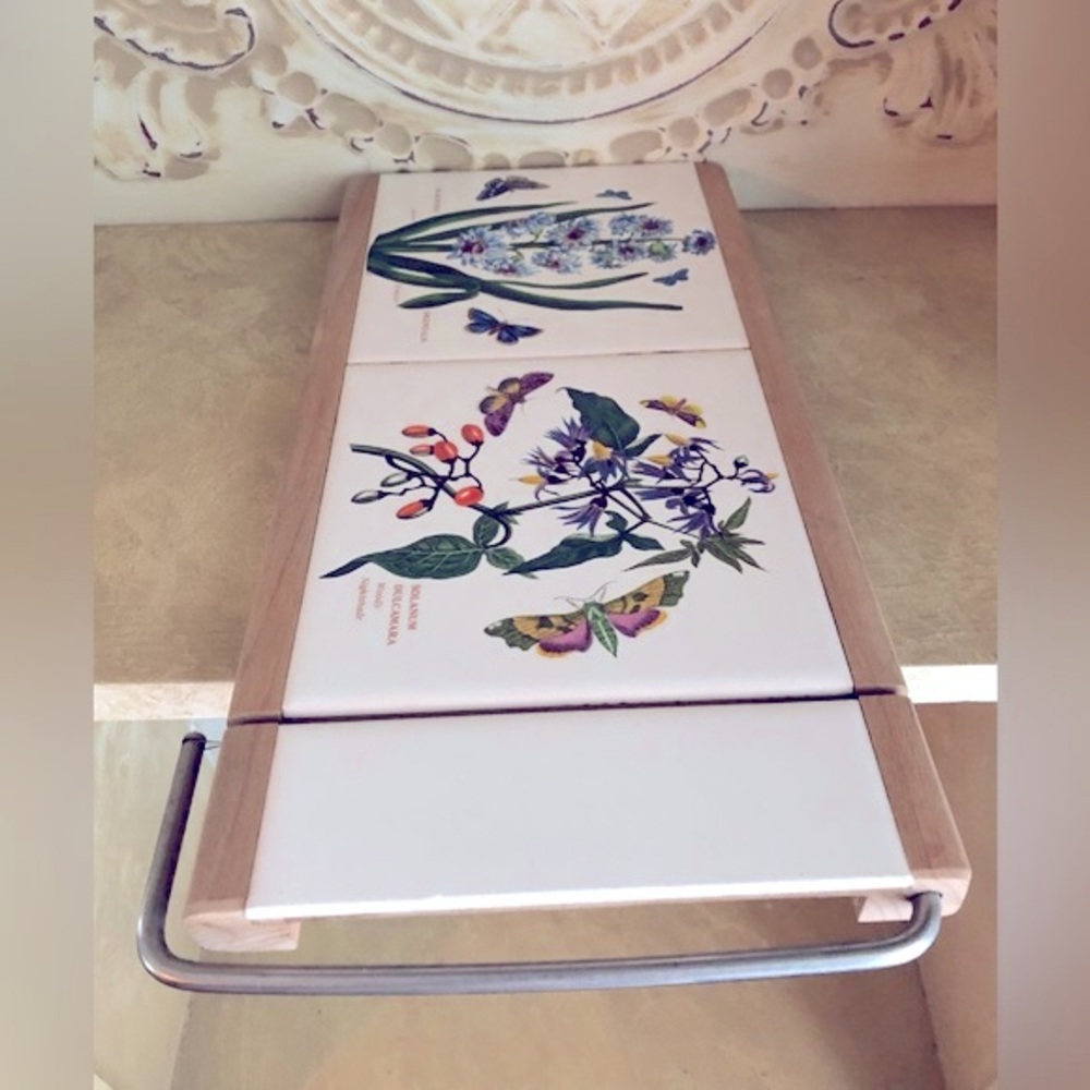 NWOT Portmeirion Beautiful Botanic Garden Cheese Tray/Server w Slicer! CLEAN EXC